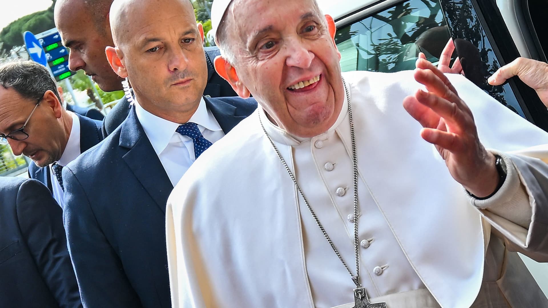 88-Year-Old Pope Francis Passes Away After Pneumonia Illness 88-Year-Old Pope Francis Passes Away After Pneumonia Illness