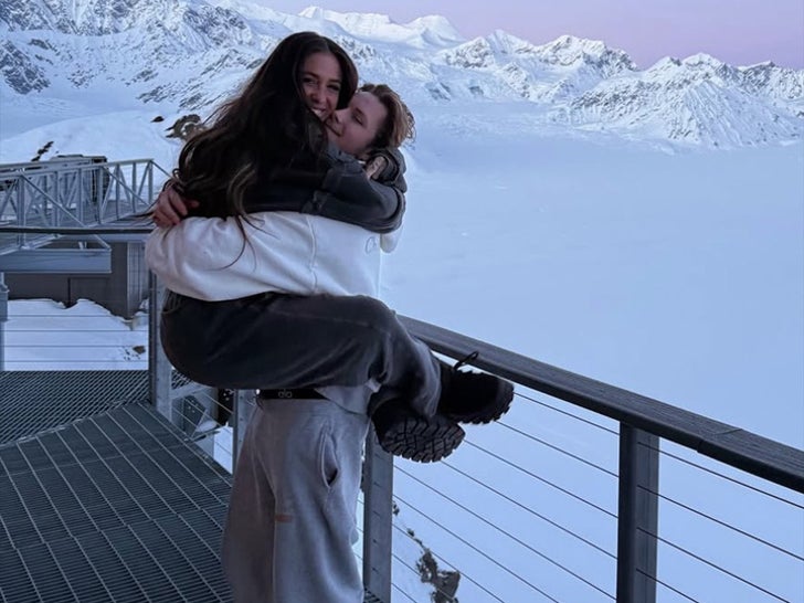 Alaska Adventure: Ariana Biermann's Romantic Escape Alaska Adventure: Ariana Biermann's Romantic Escape