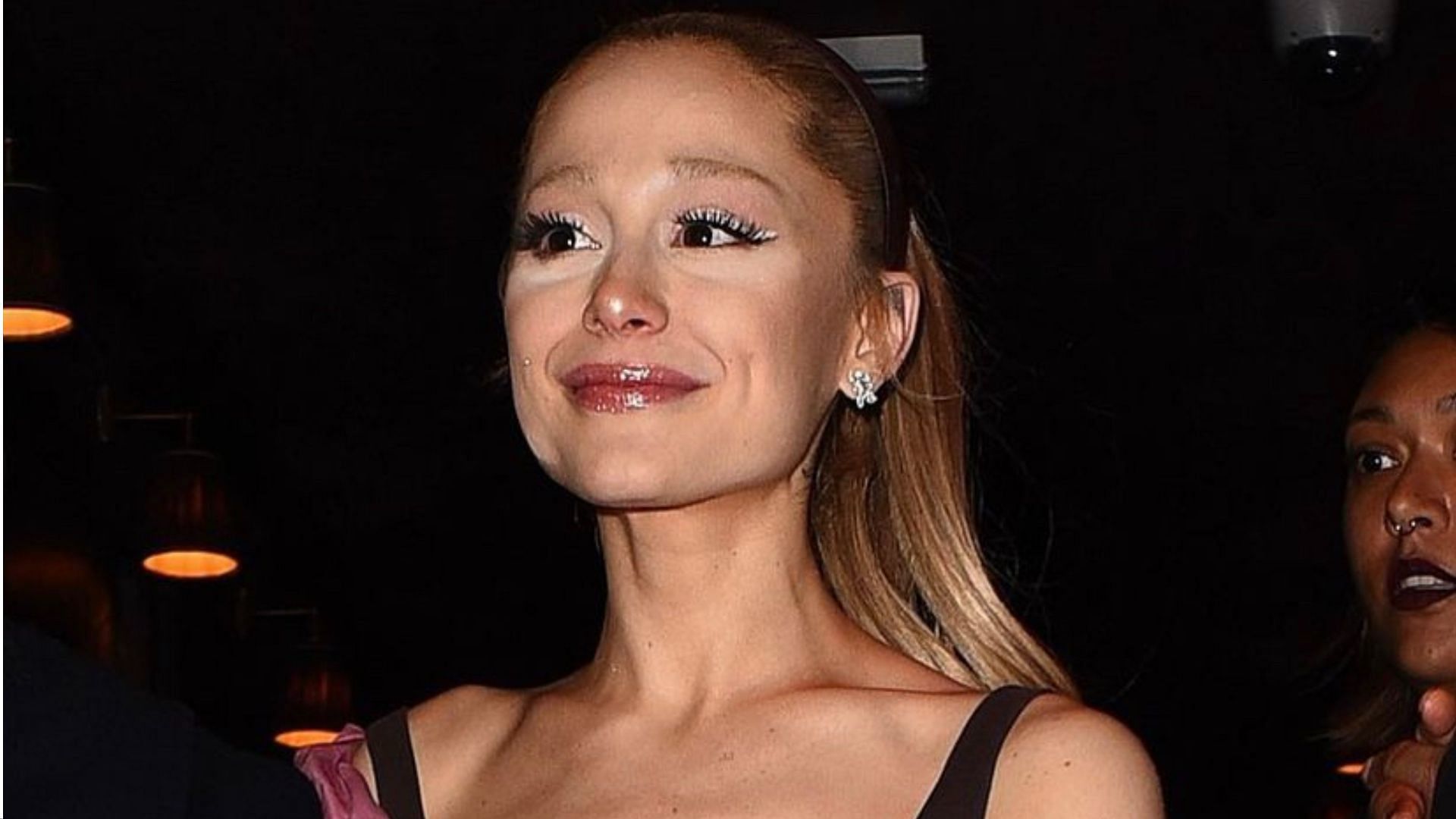 Ariana Grande's Dramatic Hair And Tattoo Debut: A Look At Her Styling Team Ariana Grande's Dramatic Hair And Tattoo Debut: A Look At Her Styling Team