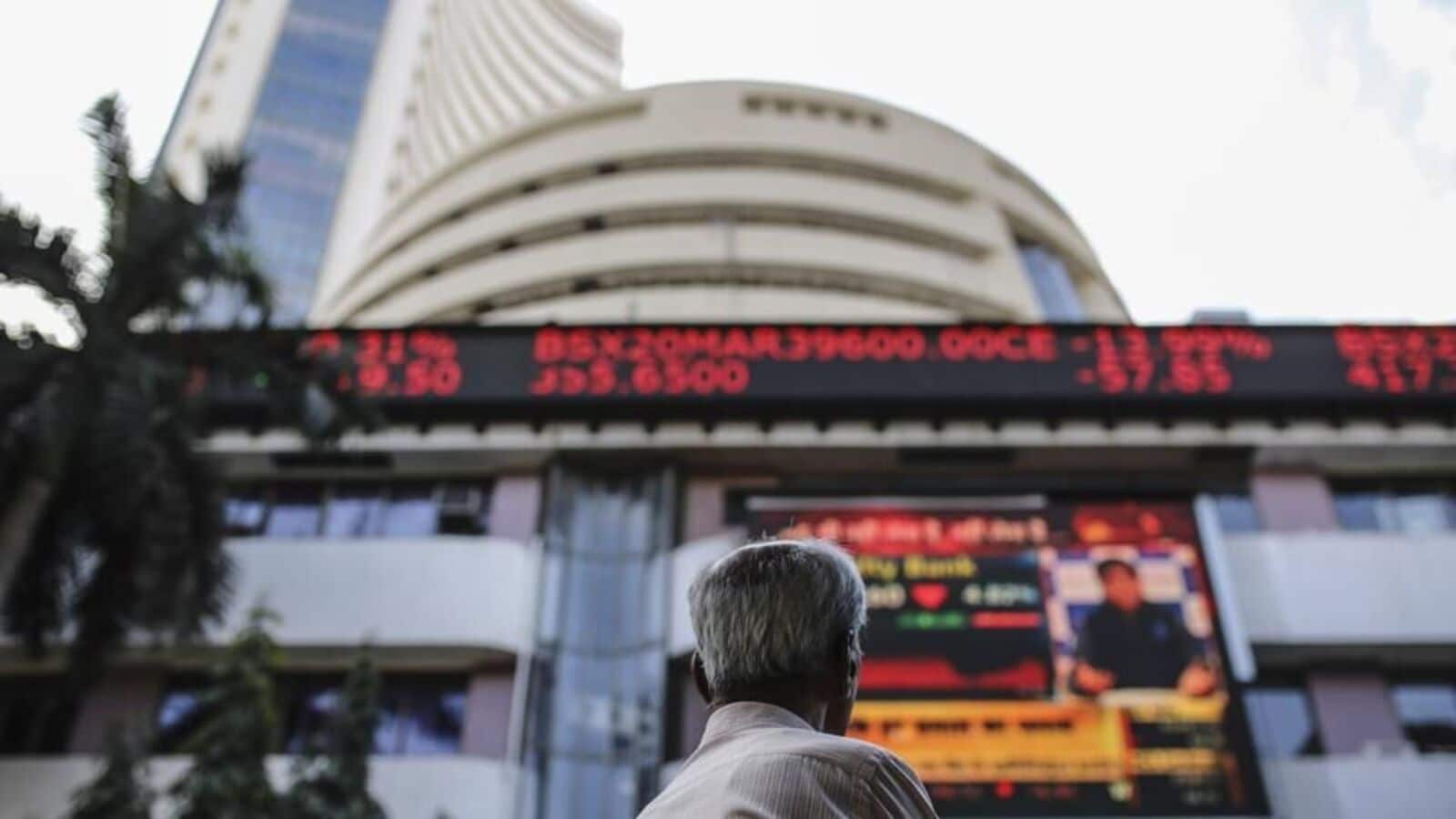 Dollar Slides Amidst Trade Tensions: Stock Market Live Updates Dollar Slides Amidst Trade Tensions: Stock Market Live Updates