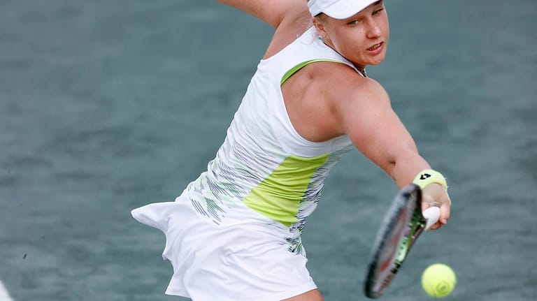 Top Seed Pegula Claims Charleston Title After Battling Collins Top Seed Pegula Claims Charleston Title After Battling Collins